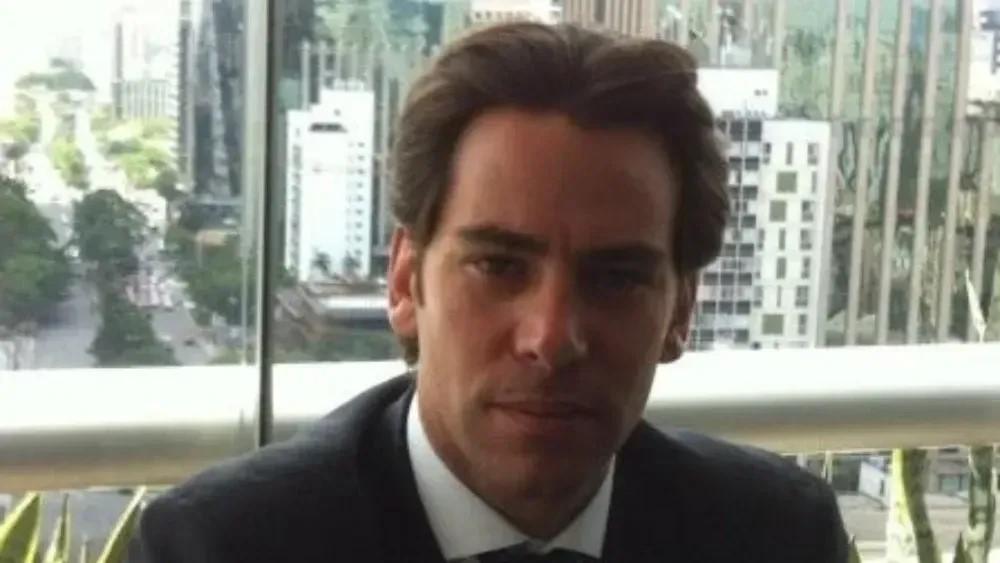 Marcos Lamacchia, de 47 anos, é enteado de Leila Pereira e filho de José Roberto Lamacchia (Foto/Linkedim)