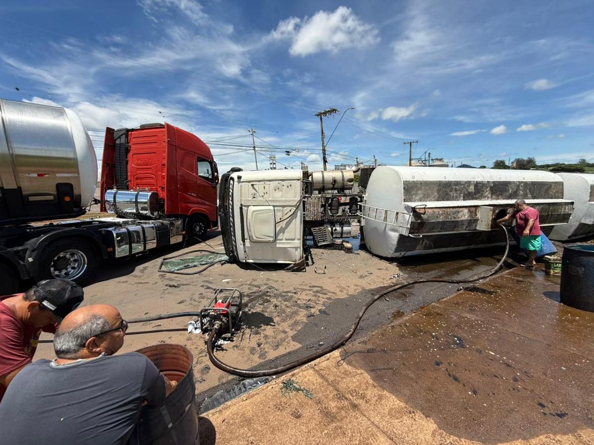 Acidente aconteceu no Distrito Industrial, em Uberlândia (Foto/CBMMG)