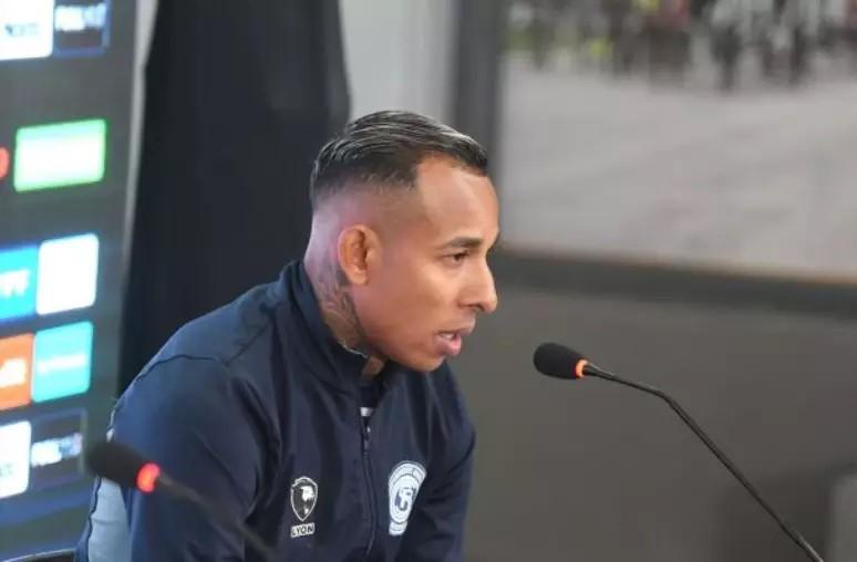 Santos mira ponta colombiano e vê Sebastián Villa ganhar força para 2026. (Foto/Boca Juniores/Jogada 10)