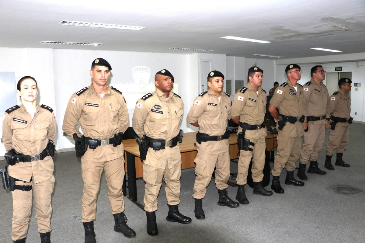 Novos capitães da Polícia Militar são apresentados ao efetivo da 5ª RPM, em solenidade realizada na manhã desta segunda-feira (5), em Uberaba. (Foto/Divulgação/PMMG)