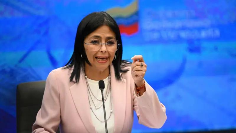 Delcy Rodríguez faz parte do núcleo de poder de Maduro. (Foto/Reprodução)