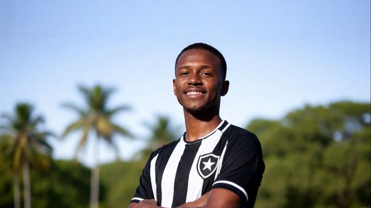 Jeffinho tem contrato com o Botafogo até dezembro de 2028 (Foto/Vitor Silva/Botafogo)
