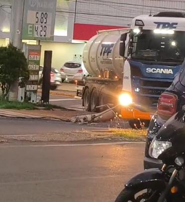 A Cemig informou que o valor do prejuízo causado pela colisão ainda será apurado (Foto/Reprodução)