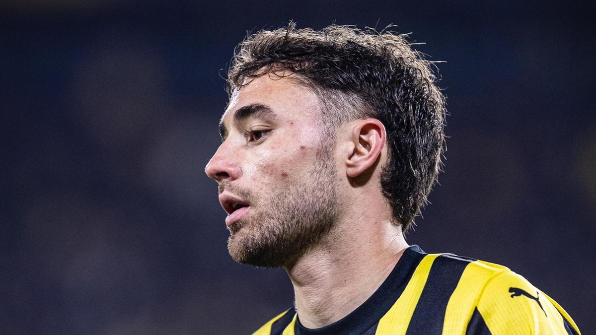 Lateral direito Pedro Milans de 23 anos está livre após encerrar vínculo com o Peñarol (Foto/Instagram)