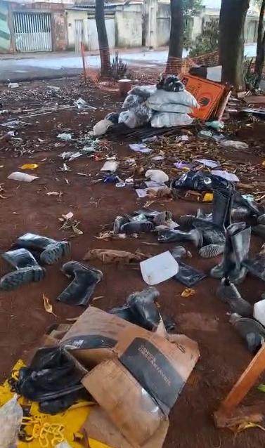 A obra foi abandonada pela empresa responsável pela implantação do equipamento, funcionários teriam informado que outra empresa assumiria os trabalhos. (Foto/Reprodução)