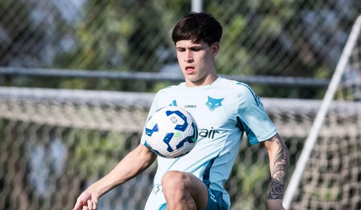 Rayan Lelis anotou o primeiro gol do Cruzeiro contra o Santos na Copinha. (Foto/Gustavo Aleixo/Cruzeiro)