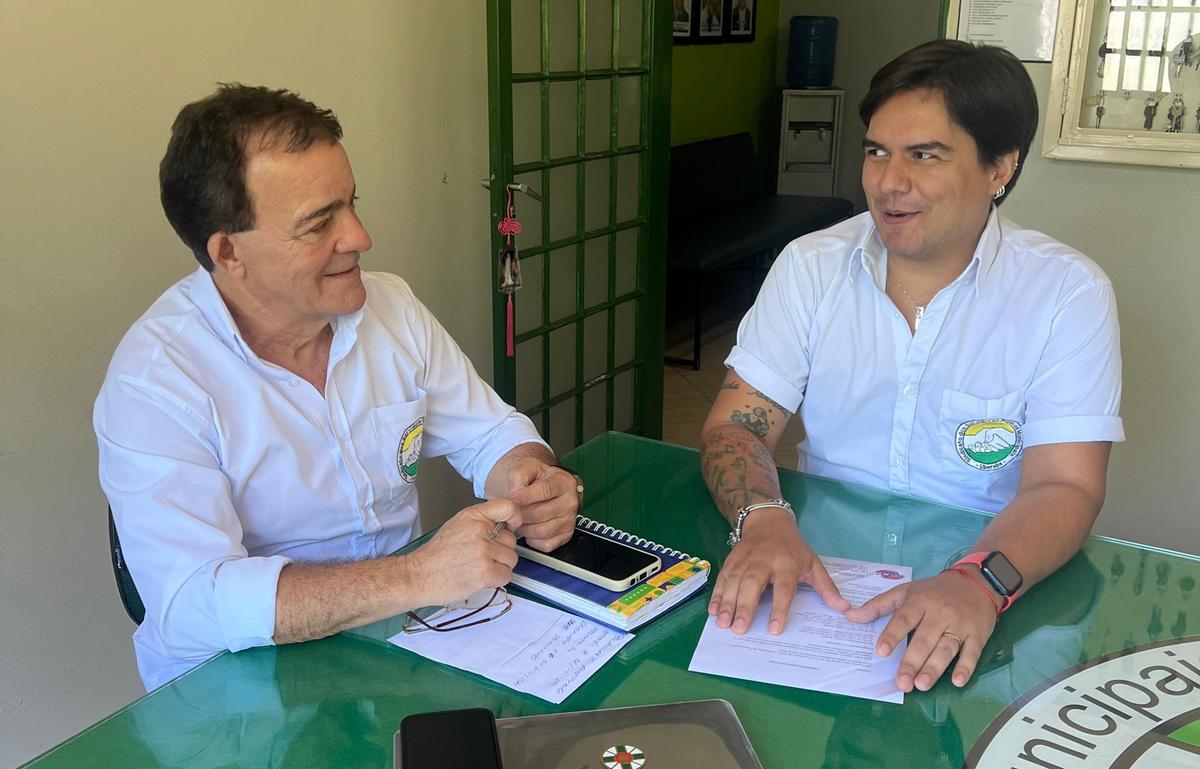 Presidente do Sindicato, Luís Carlos dos Santos, e o vice, Phablo Lemes, entendem que a assistência psicológica dos servidores deve ser permanente. (Foto/Divulgação)