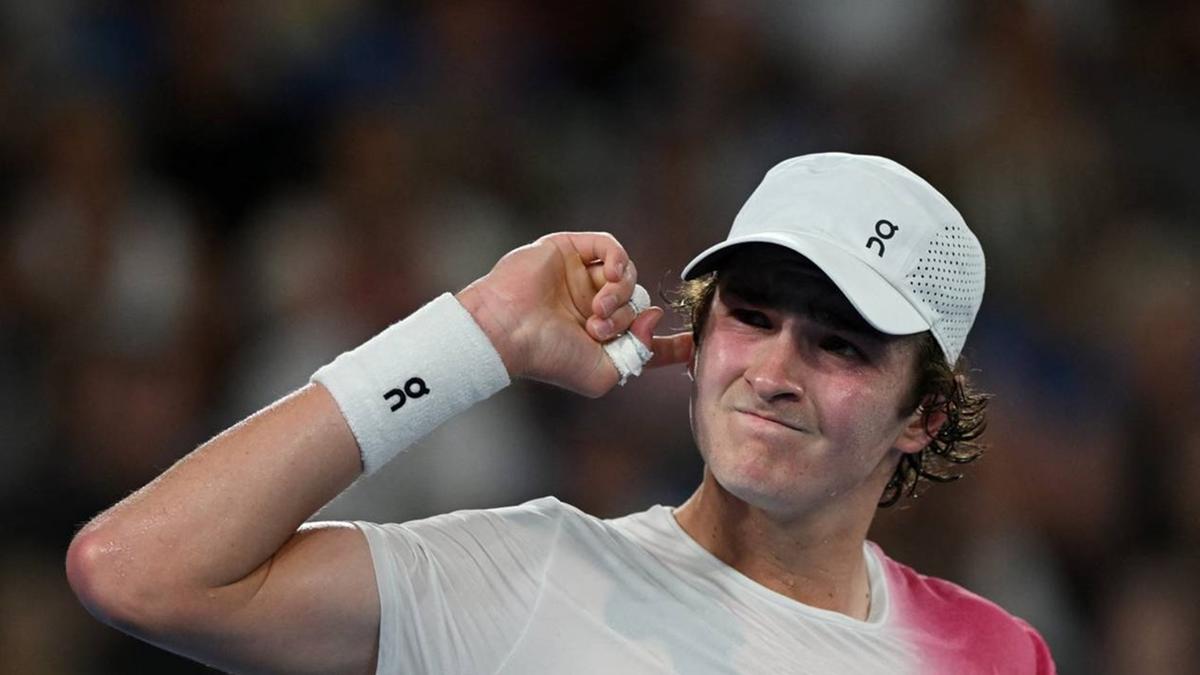 João Fonseca joga a primeira rodada do Grand Slam contra o norte-americano Eliot Spizzirri (Foto/Instagram)