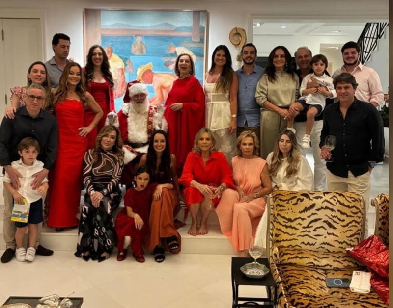 No Rio, uma das grandes anfitriãs do fim do ano foi Paula Abreu Barcellos, sempre bela e afetuosa (Foto/Arquivo pessoal)