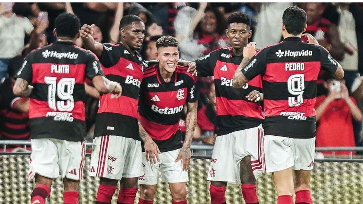 A partida marcou a estreia dos jogadores do time principal do Flamengo no Carioca (Foto/Gilvan de Souza)
