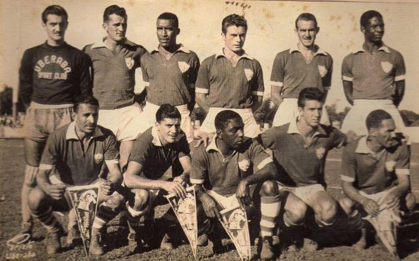 Um time que marcou época e ajudou a escrever a história do futebol uberabense, com craques que encantaram a torcida dentro e fora de campo. (Foto/Arquivo)