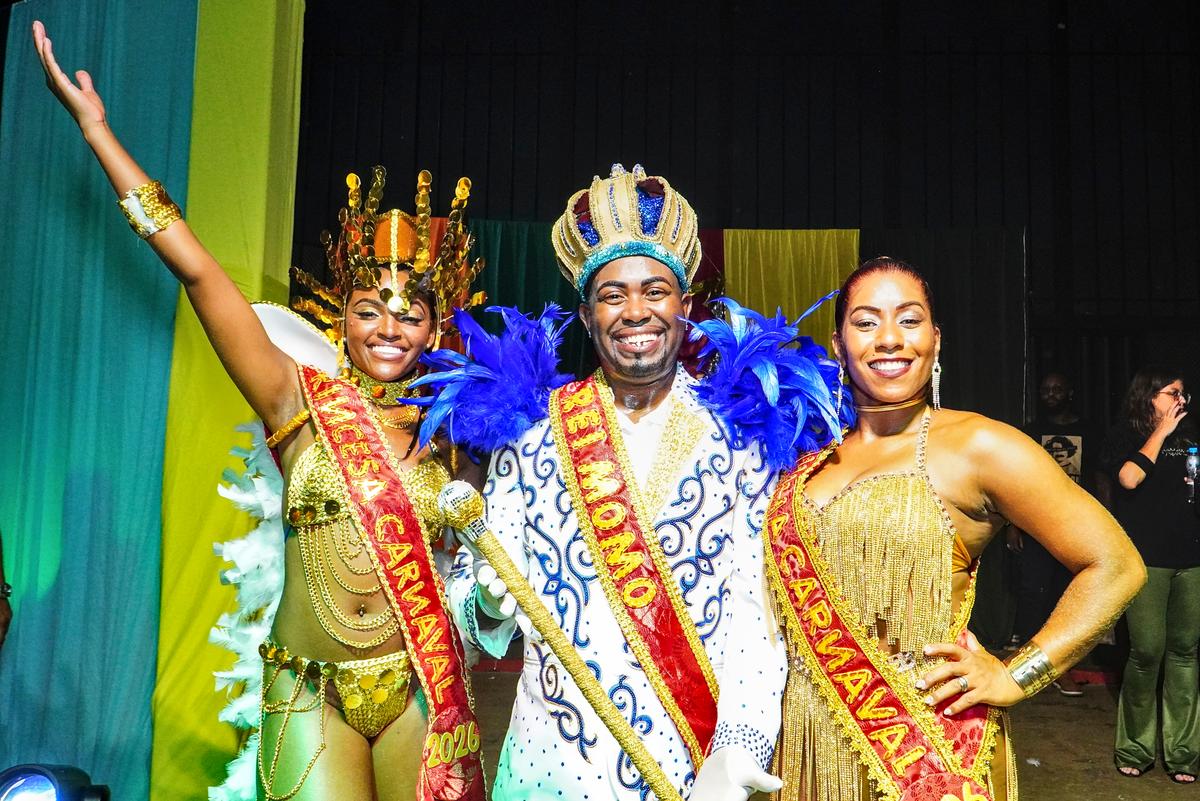 Thawanny Fernanda de Castro Cândido foi eleita Princesa; Valdemir de Morais, Rei Momo, e Tatiana da Silva foi escolhida Rainha (Foto/Reprodução/Lilian Veronezi/PMU)