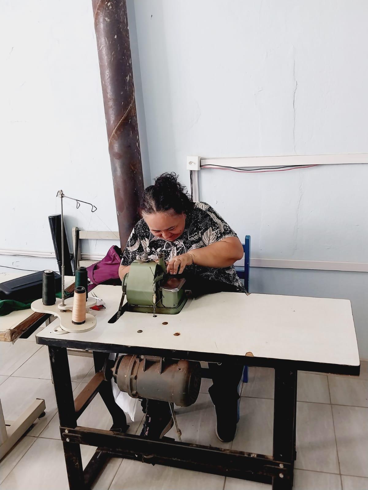 Aulas são realizadas aos finais de semana, ao longo de um ano (Foto/Divulgação)