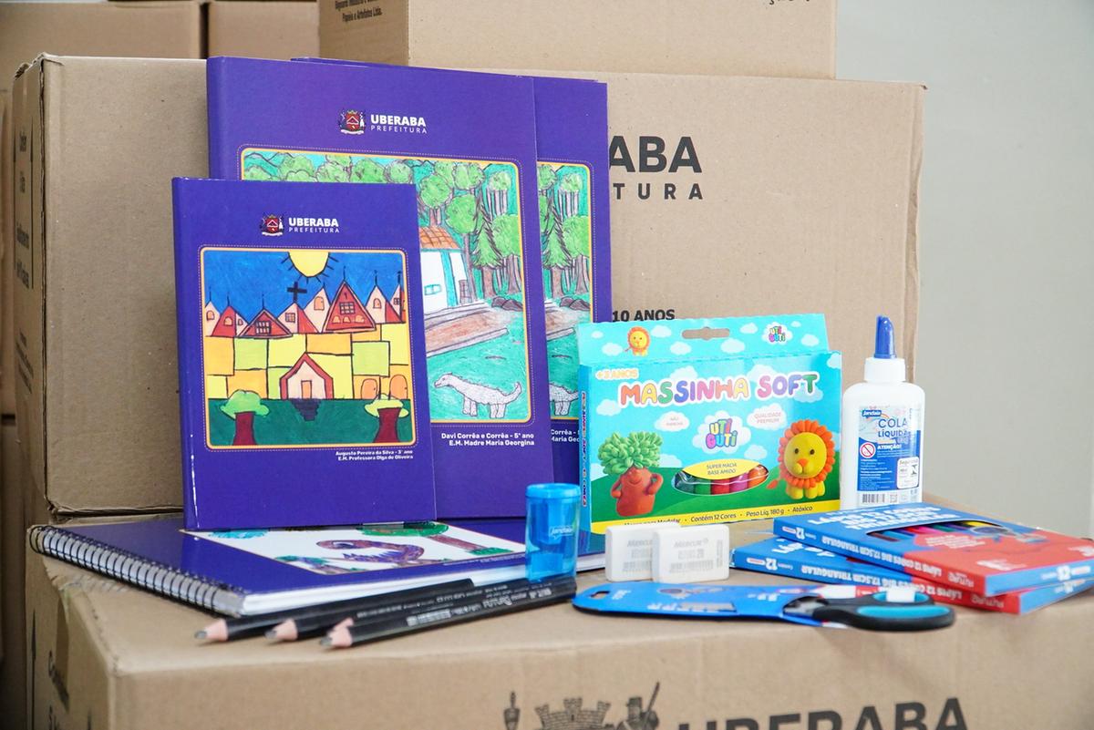 Kits escolares começaram a ser distribuídos em janeiro, em Uberaba (Foto/Lílian Veronezi - PMU)