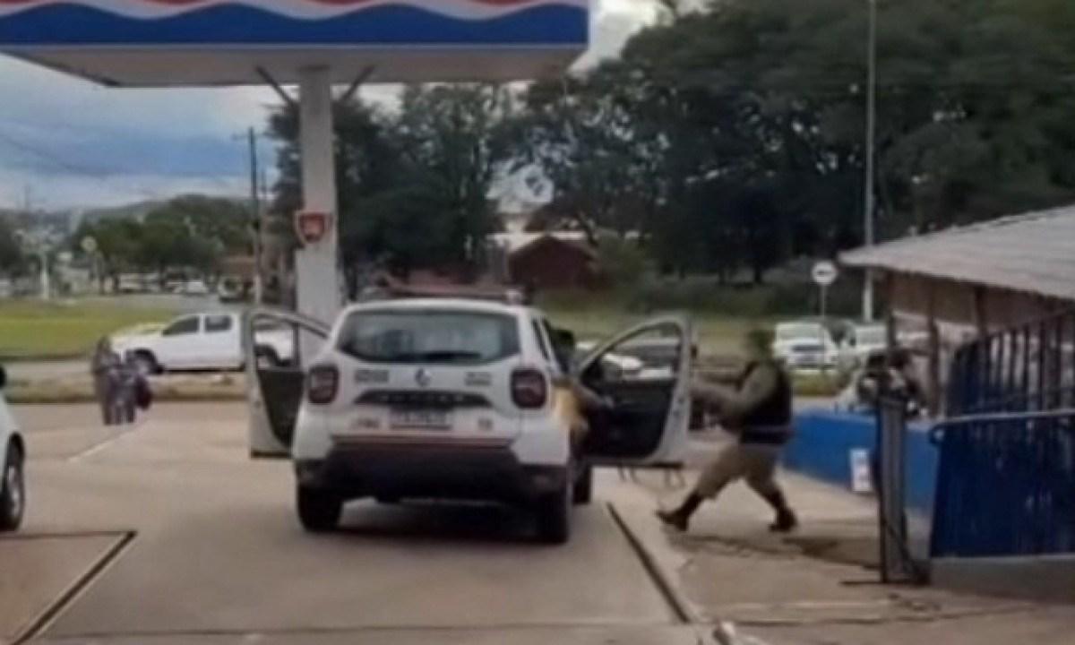 Parte da ocorrência foi registrada em vídeo na última sexta-feira (30/1). (Foto/Reprodução/Rede Social)