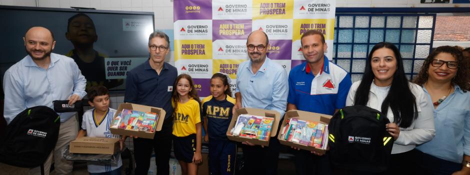Em anos anteriores, a distribuição de kits era restrita a grupos prioritários, formados por estudantes em situação de vulnerabilidade social ou educacional. (Foto/Dirceu Aurélio/Imprensa MG)