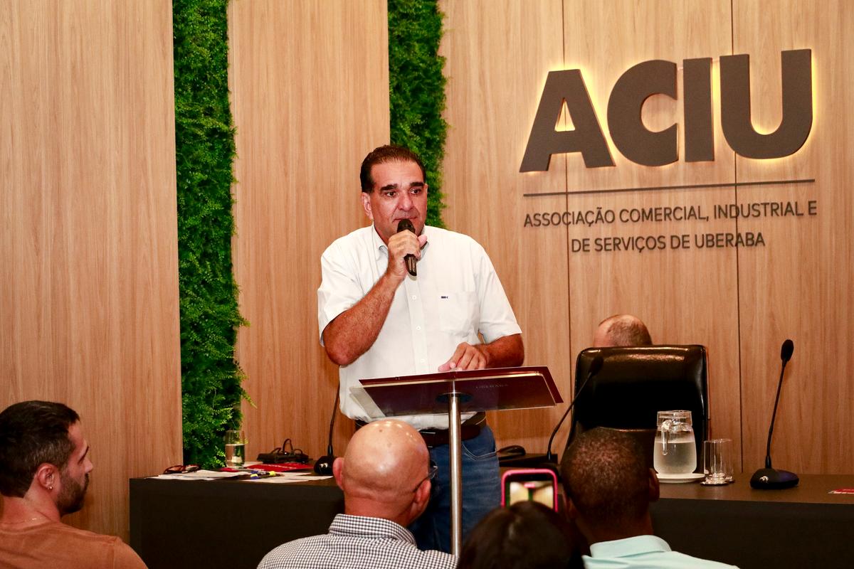 Presidente da Câmara, Ismar Marão, diz que campanha vem estimular o comércio no período pós-carnaval, quando as vendas caem. (Foto/Divulgação)