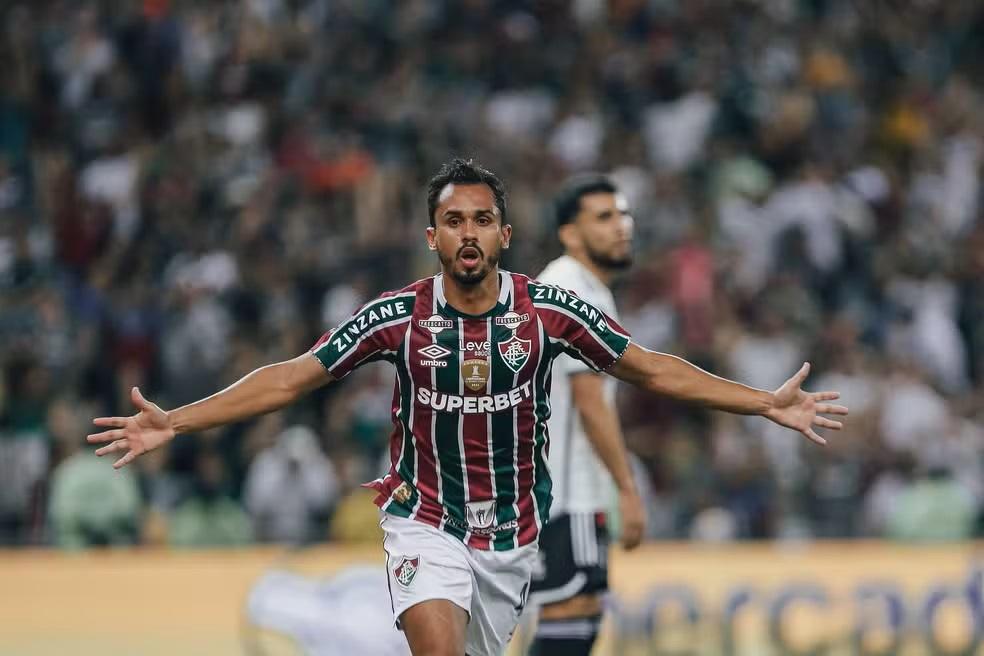 Fluminense confirmou a saída de Lima nesta terça-feira. Contrato prevê opção de compra ao fim do período (Foto/Lucas Merçon/FFC)