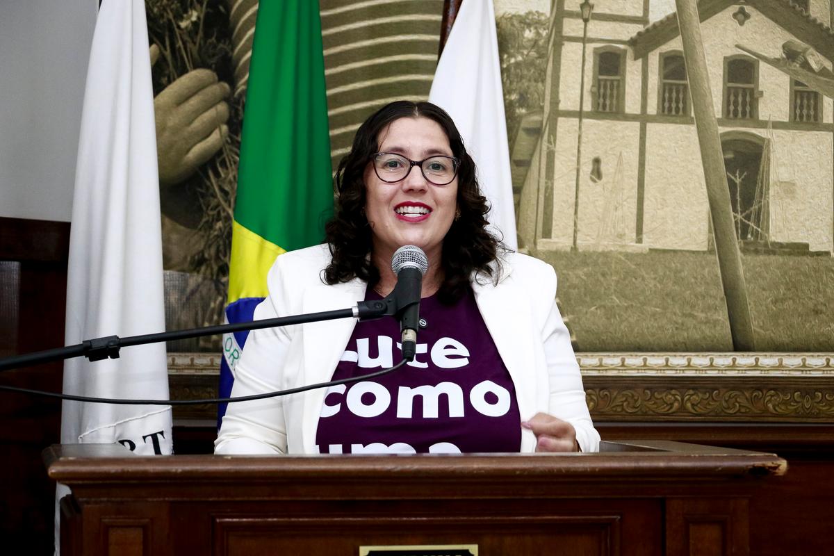 Vereadora Rochelle ainda adota cautela ao falar sobre possível mudança de partido, mesmo com afirmações do presidente estadual do PSD (Foto/Reprodução)
