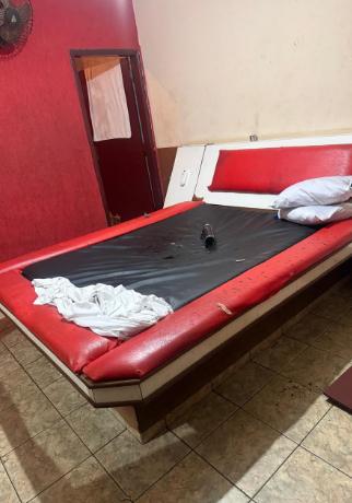 Toda a ação aconteceu em um motel na avenida Cristo Rei, após noite de bebedeira e uso de entorpecentes. (Foto/Divulgação/PMMG)