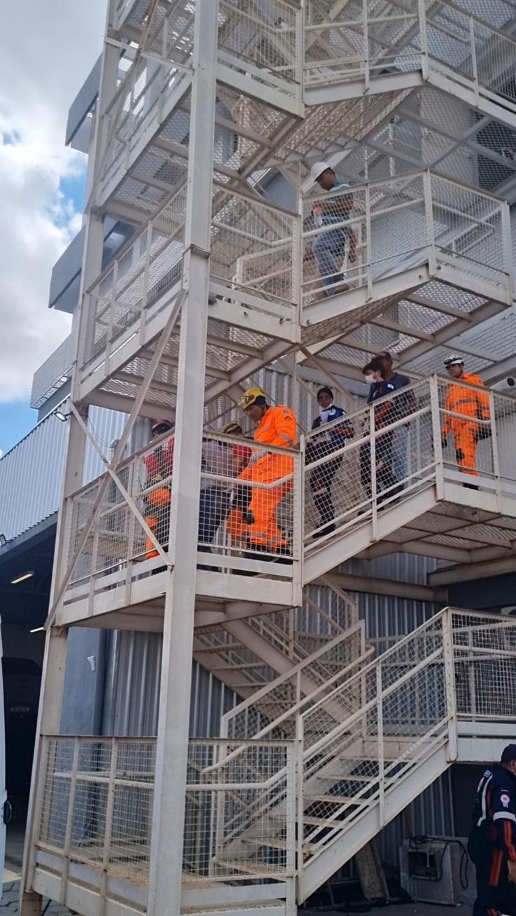 Homem teria ficado inconsciente na torre enquanto trabalhava (Foto/Divulgação)
