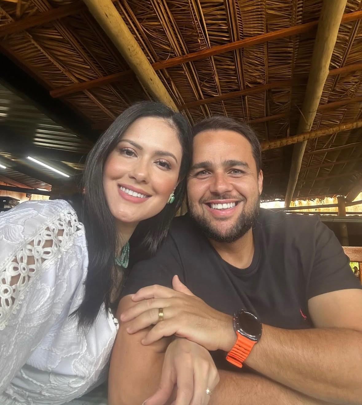 Varner Júnior celebrou mais um ano de vida neste 18/02, em clima de amor ao lado da esposa, Dani Olie. (Foto/Arquivo pessoal)