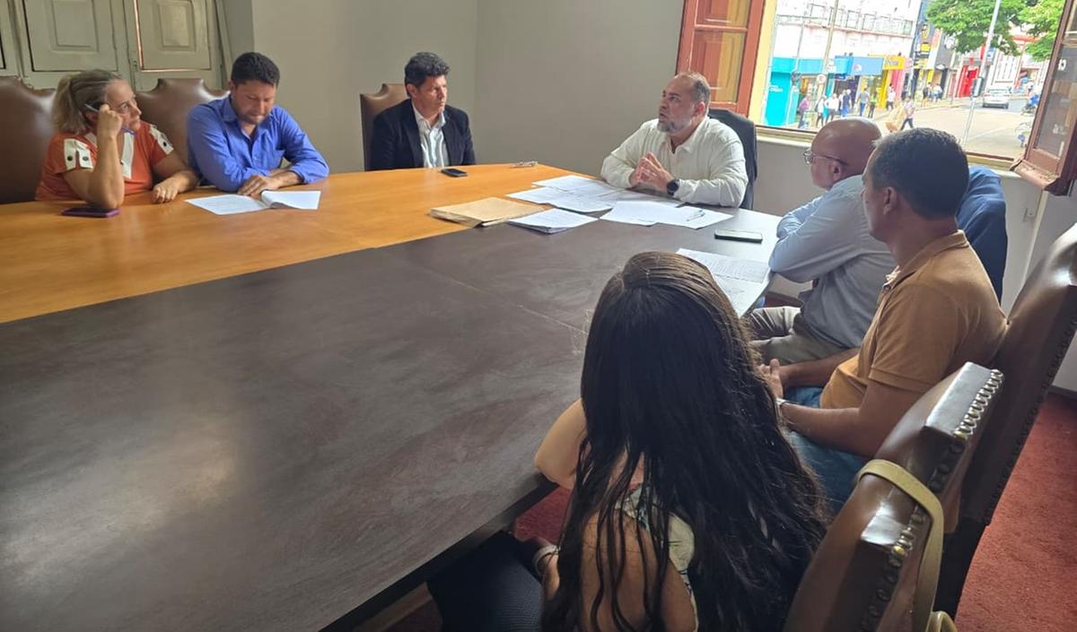 Integrantes da CEI do Lixo realizaram ontem a primeira reunião oficial e ficou estabelecido o plano de trabalho da equipe. (Foto/Divulgação)