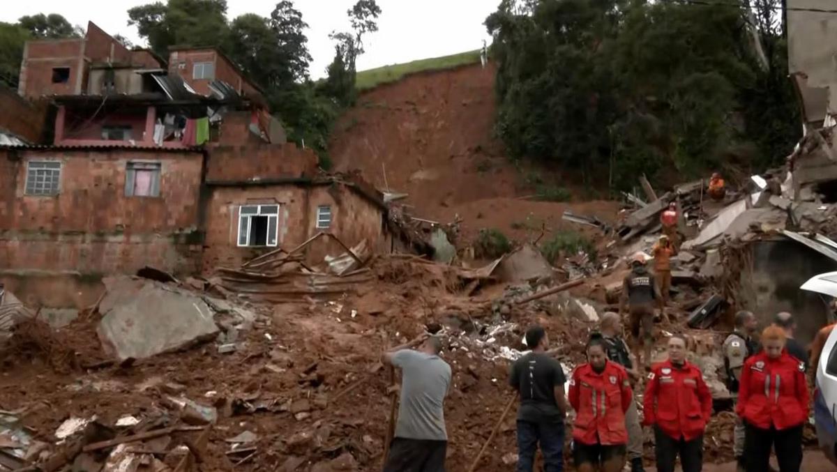 Até o momento, foram confirmadas 14 mortes em decorrência dos deslizamentos e desabamentos provocados pelo temporal (Foto/Reprodução)