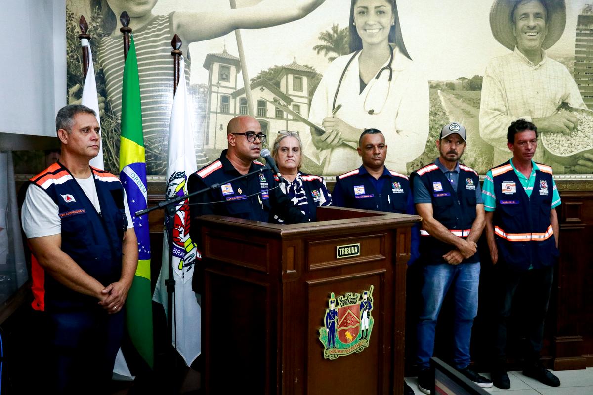 Coordenador da Defesa Civil, capitão Eliel Miranda, apresentou ações preventivas durante sessão na Câmara Municipal de Uberaba. (Foto/Divulgação/PMU)