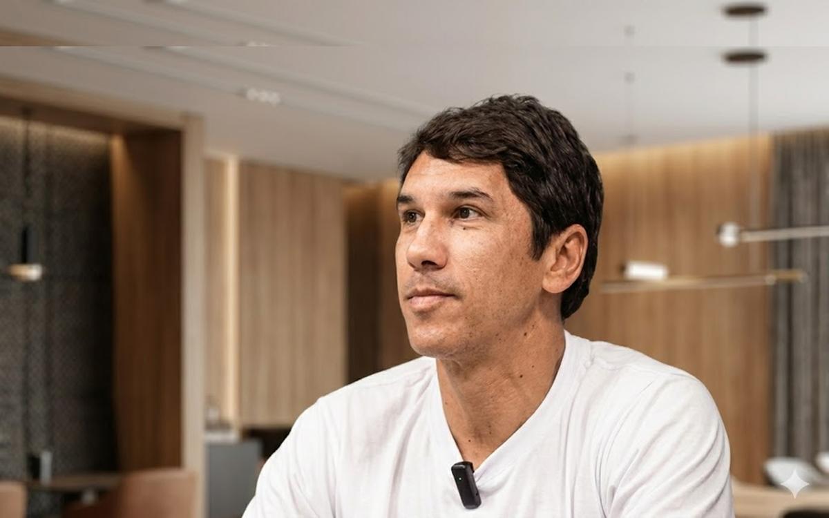 Apesar dos pesares, o técnico Lucio Flávio fez um ótimo trabalho no Uberlândia tirando o time do risco de rebaixamento (Foto/Divulgação)