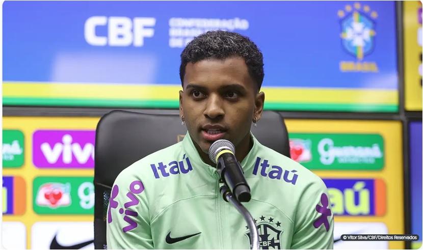 Rodrygo rompe ligamento do joelho direito e deve ficar cerca de oito meses em recuperação (Foto/Vitor Silva/CBF)