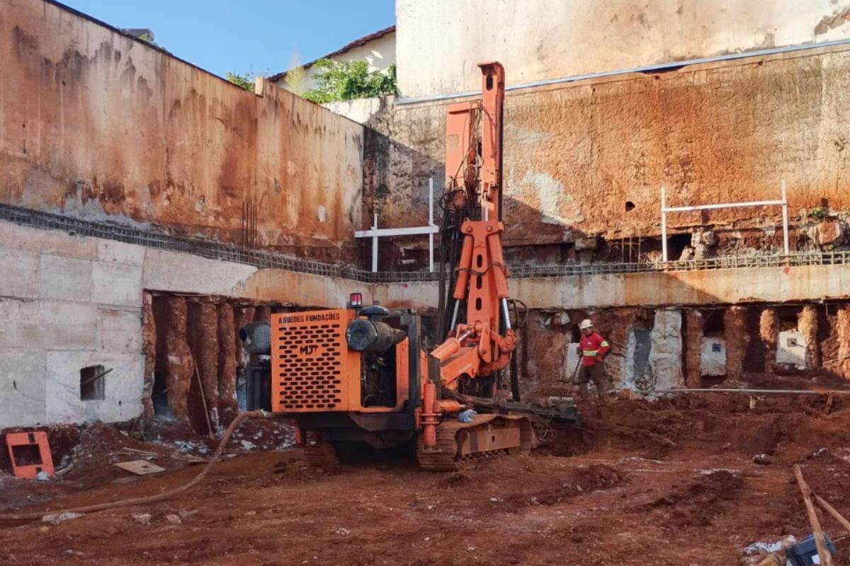 Acidente aconteceu no bairro Morada da Colina (Foto/Divulgação/CBMMG)