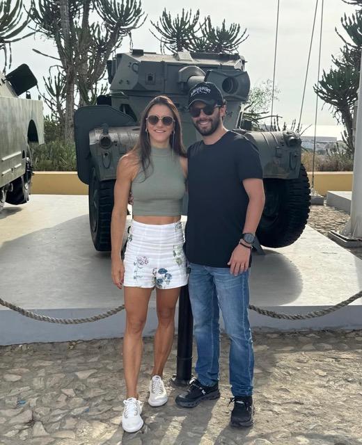 Empresário Silvio Neto comemorou mais um ano de vida e recebeu o carinho da família e dos amigos. Na foto com a esposa Aninha Afonso (Foto/Arquivo pessoal)