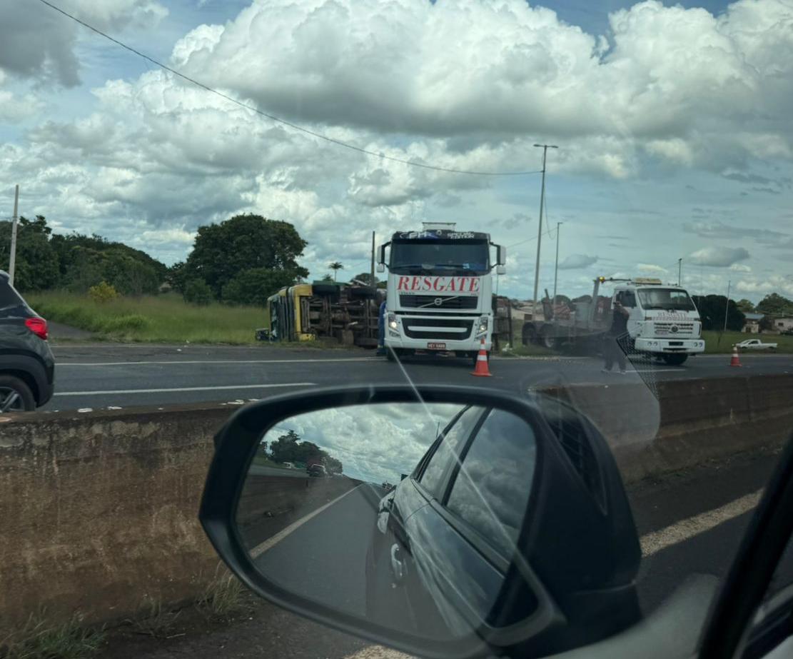 Apesar do impacto, o motorista não sofreu ferimentos (Foto/Reprodução)