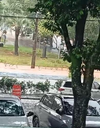 A cidade permanece em alerta de perigo apra chuvas intensas até quinta-feira (12) (Foto/Divulgação)