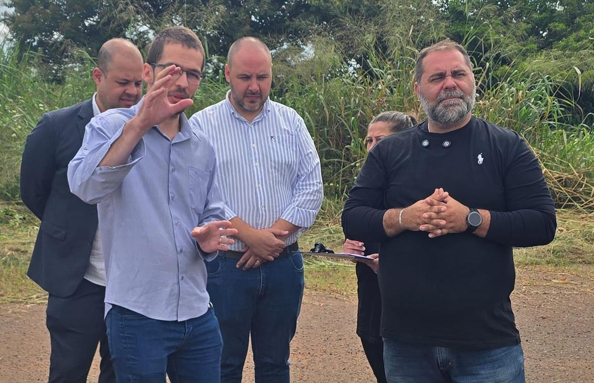 Apenas Túlio Micheli visitou os dois aterros de Uberaba nesta terça-feira. (Foto/Divulgação)