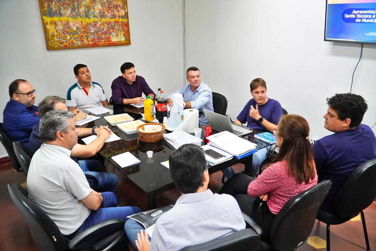 Técnicos da Prefeitura apresentaram ontem, durante reunião do Conselho Municipal de Transporte Público, estudo sobre a tarifa do ônibus. (Foto/Divulgação)