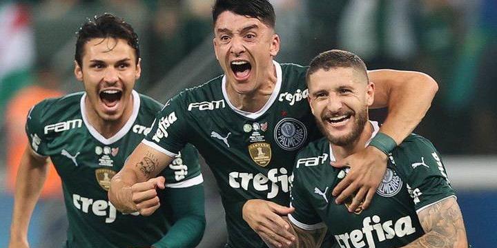 Palmeiras bate Guarani e se aproxima de classificação no