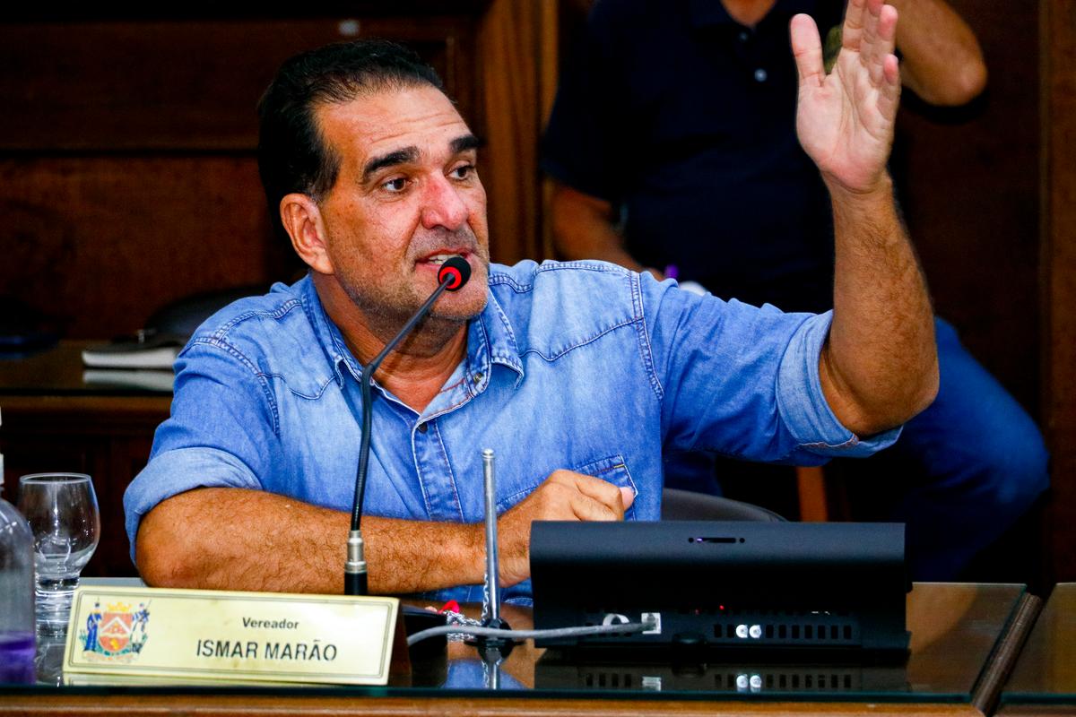 Presidente da Câmara, vereador Ismar Marão, durante reunião nessa sexta-feira para discutir a revisão do Plano Diretor com setor empresarial. (Foto/Divulgação)