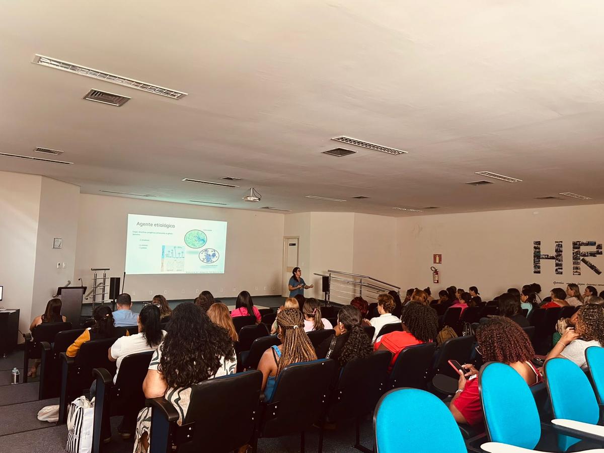 Profissionais da rede municipal de saúde participaram de capacitação sobre esporotricose promovida pela Secretaria de Saúde em Uberaba. (Foto/Divulgação/PMU)