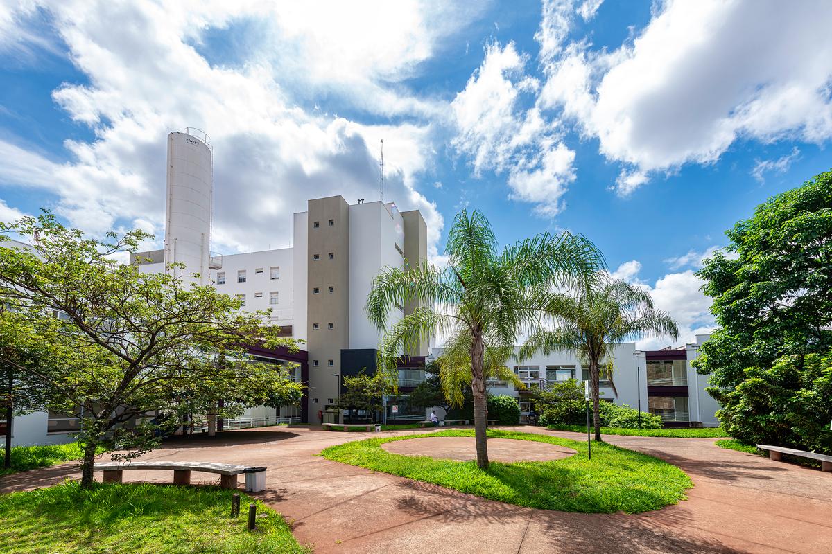 O hospital oferece diversas especialidades médicas, atendendo pacientes do Sistema Único de Saúde, além de convênios e atendimentos particulares (Foto/Divulgação)
