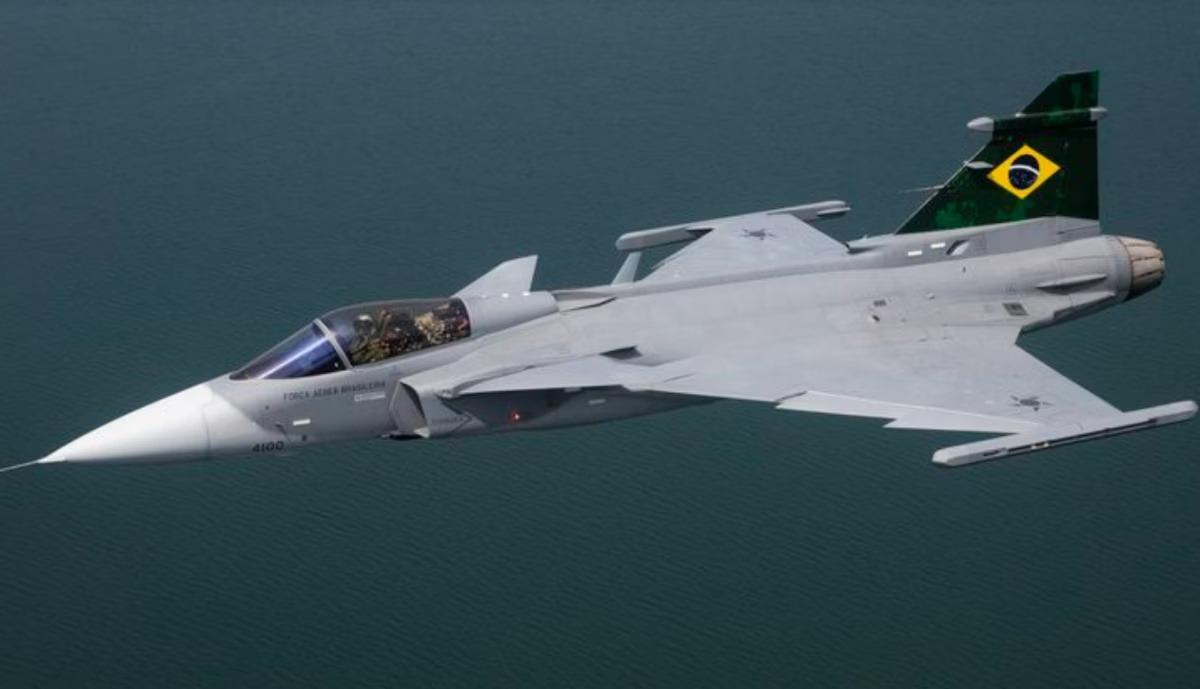 Imagem do supersônico Gripen F-39E, que será lançado nesta quarta (Foto/FAB/Divulgação)