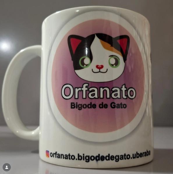 Venda de canecas personalizadas ajuda a custear despesas do abrigo; renda é revertida para manutenção do local. (Foto/Reprodução)