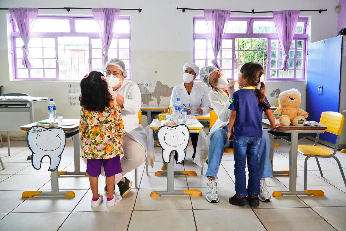 Triagem identificou 260 crianças com sinais iniciais de cárie durante ação em escolas de Uberaba. (Foto/Divulgação/PMU)