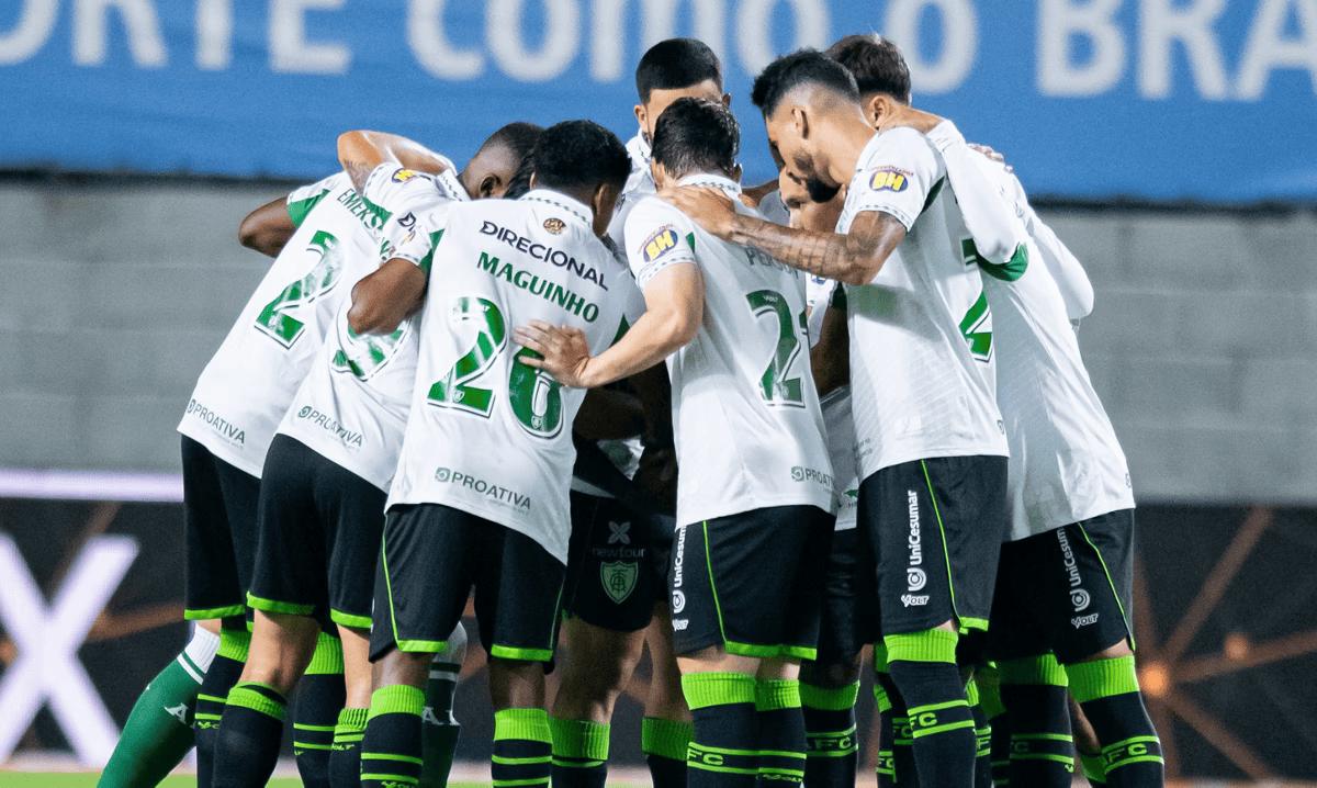 O América estreia na Copa Sul-Sudeste nesta quarta-feira (25/3), às 21h30, contra o Novorizontino, fora de casa (Foto/Mourão Panda/América)