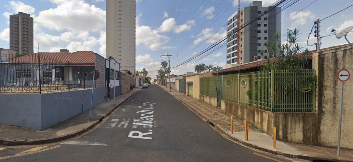 Rua Nacib Cury terá sentido único no trecho entre as ruas Rogério Batista e Dr. Mozart Furtado Nunes, no bairro Mercês. (Foto/Reprodução/Maps)