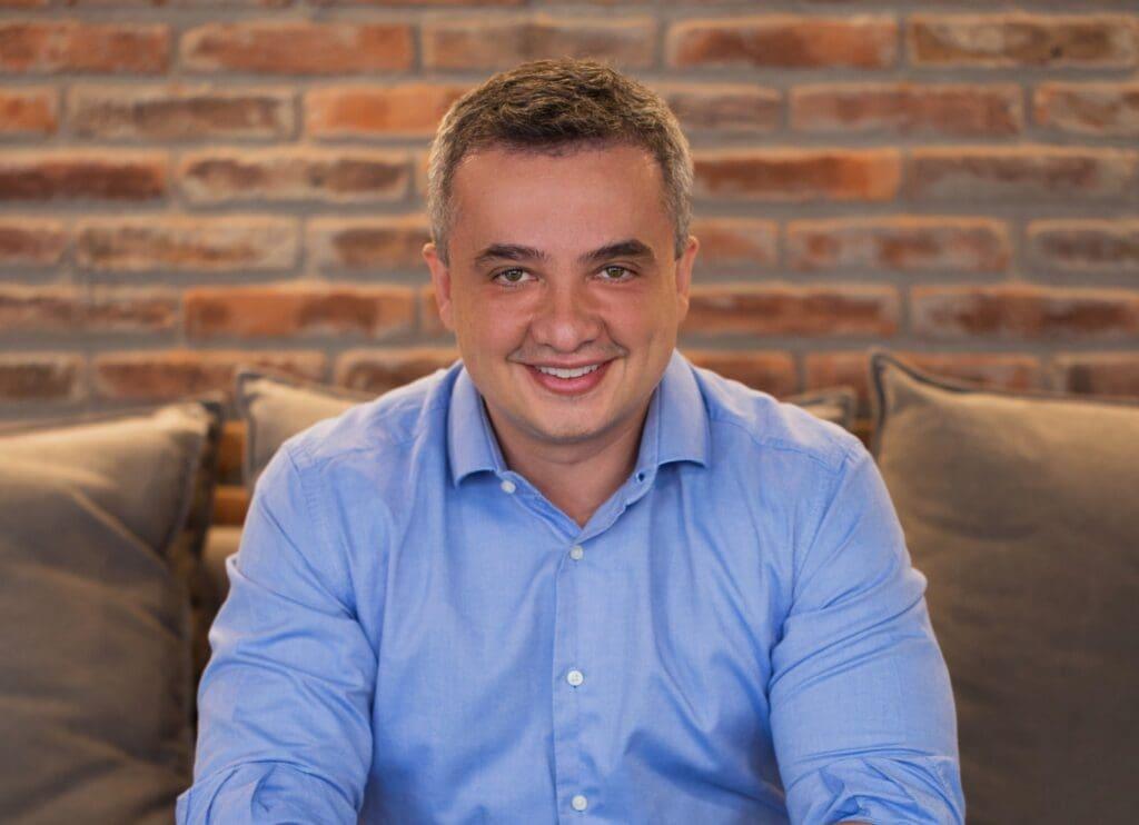 Presidente da Cohab-MG, Márcio Bernardino, estará em Uberaba e anunciará um novo mutirão de escrituras. (Foto/Reprodução)