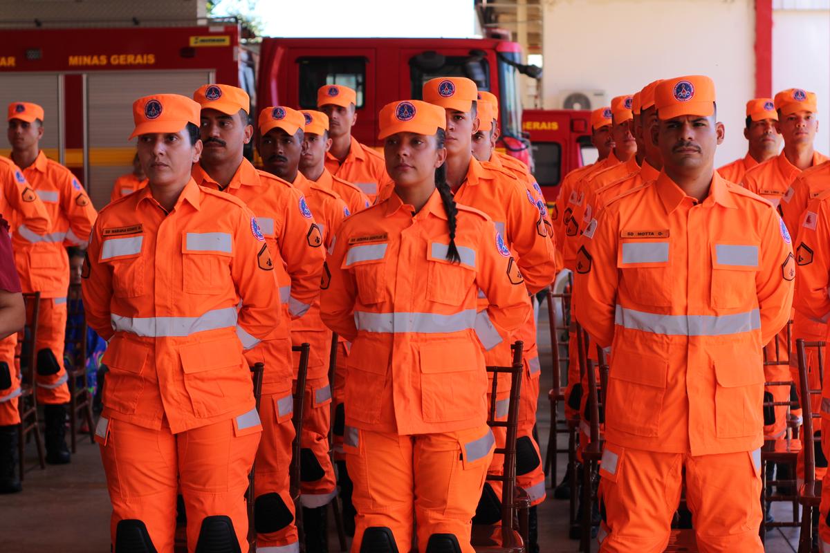 Novos soldados do 8º Batalhão de Bombeiros Militar passam a reforçar o atendimento em Uberaba e região após conclusão do curso de formação. (Foto/Divulgação/PMU)