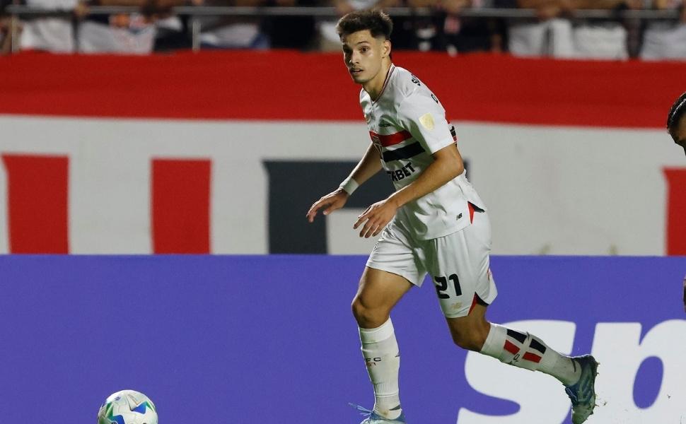 Bobadilla marcou o único gol da partida na vitória por 1 a 0 sobre o Boston River em Montevidéu (Foto/Rubens Chiri)