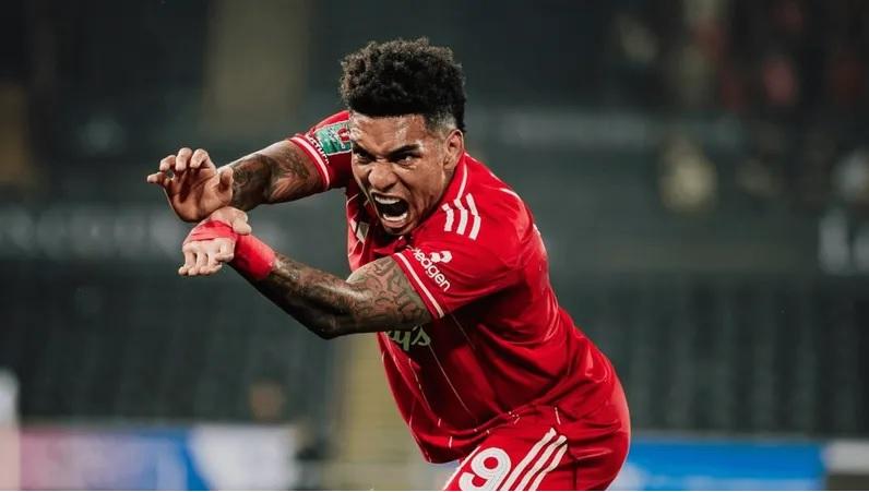 Igor Jesus pode ser o atacante que o Flamengo está procurando (Foto/Instagram/@officialnffc)